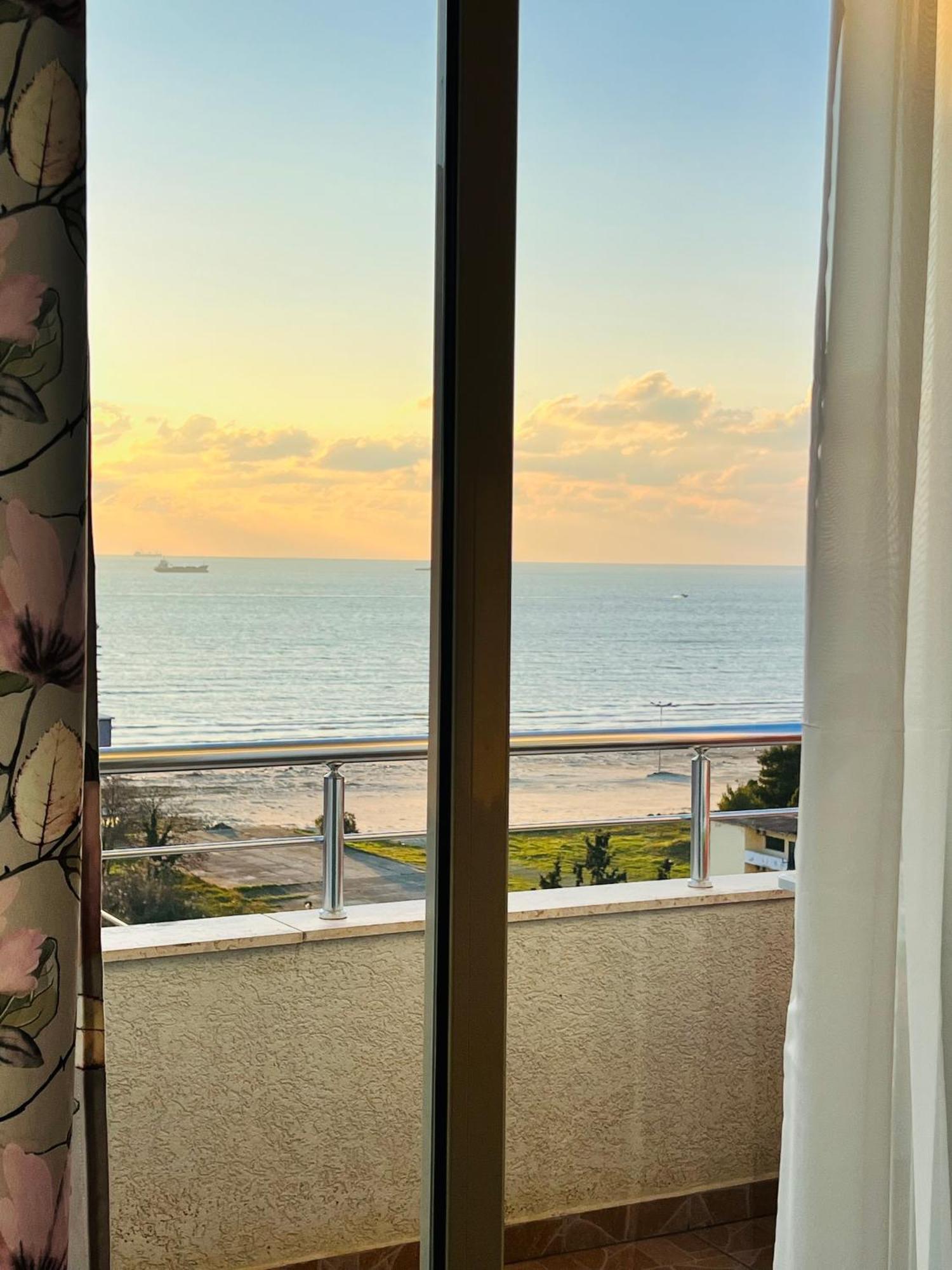 דורס Lunasol Seaside Apartments מראה חיצוני תמונה